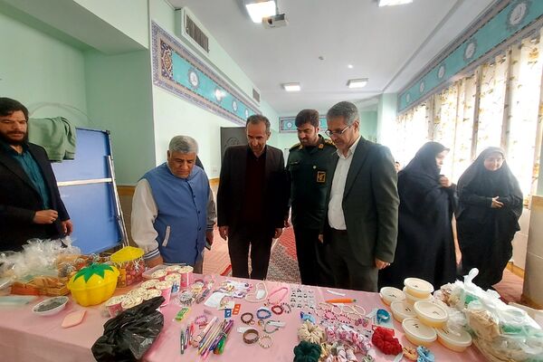 برگزاری جشن احسان و نیکوکاری در دبستان حکیم نظامی کهریزک 