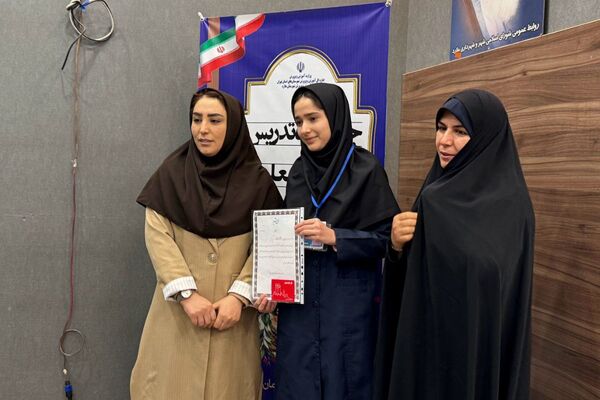 رقابت ۳۱ دانش‌آموز ممتاز همیار معلم ملاردی 