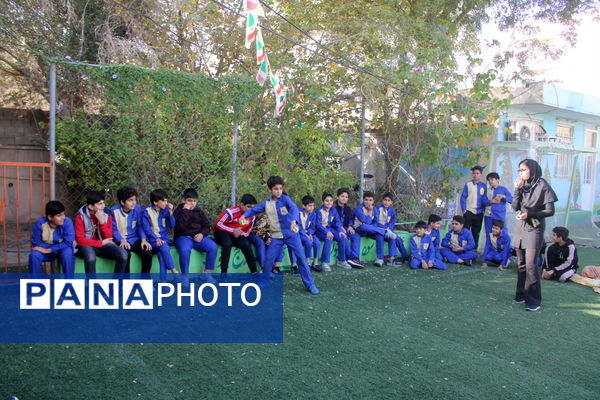 مسابقات بومی محلی در مدرسه شجاعی فر شهرستان بوشهر