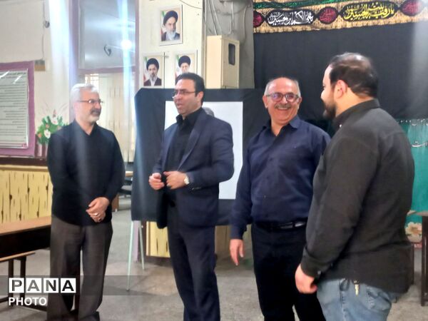 بازدید مدیر آموزش و پرورش ناحیه ۴ کرج از مدرسه تزکیه اسکان زائران رهبر شهید