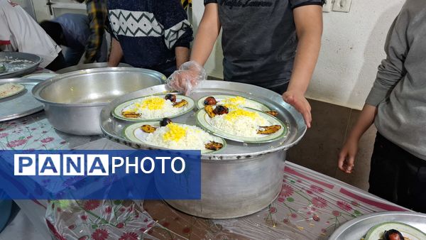 افطار دوستانه دبیرستان ملاصدرا؛ لحظاتی به یادماندنی برای دانش‌آموزان
