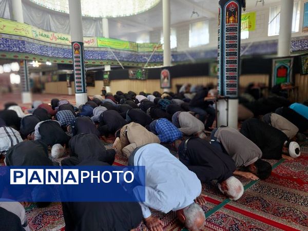حضور مردم شهر ورنامخواست در سالروز اقامه اولین نماز جمعه در جمهوری اسلامی ایران