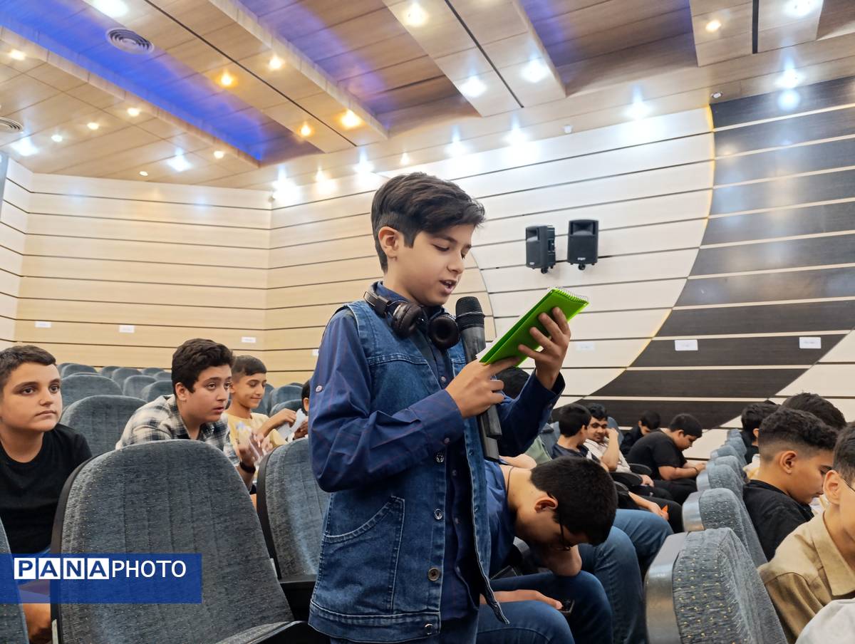 برگزاری دو کلاس خبرنویسی و مصاحبه در روز پنجم دوره خبرنگار محله 