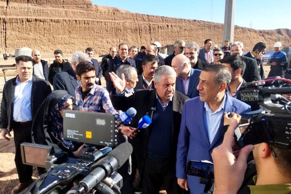 بازدید معاون اجرایی رئیس‌جمهور از طرح فاضلاب پرند
