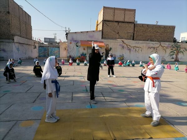 المپیاد ورزشی در مدرسه شهید نجفیان خلیل آباد 