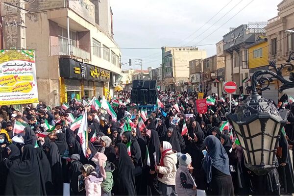 فیروزکوه یکپارچه فریاد «استقلال، آزادی» سر داد