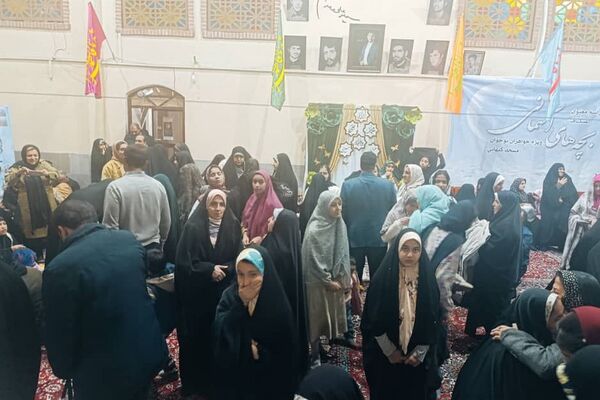 حضور دانش‌آموزان معتکف ناحیه دو شهرری در جلسات بصیرتی