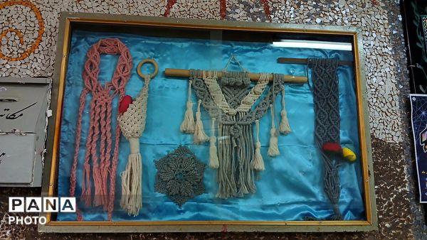 نمایشگاه مشاغل و فعالیت‌های مهارتی هنرستان فلق نظرآباد