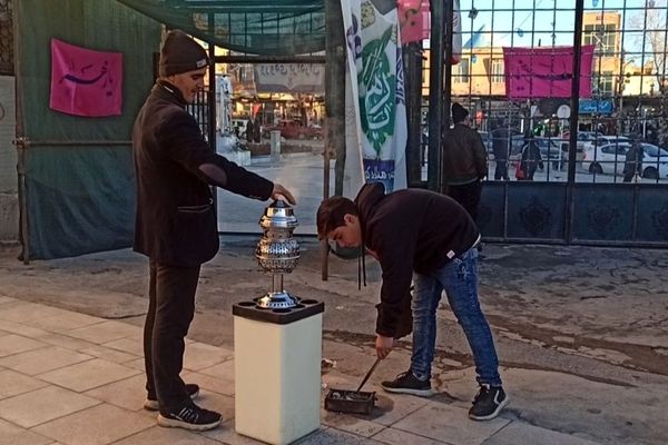 جشن میلاد امیرالمومنین در امامزادگان دوخاتون شهرکرد