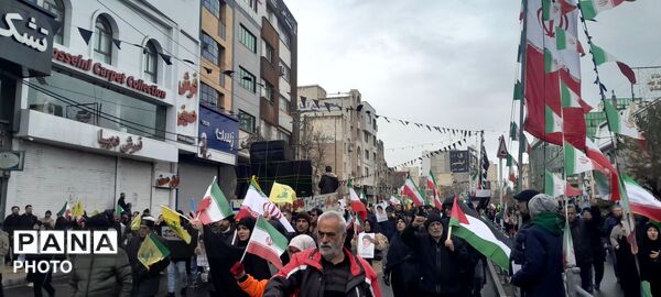 اجتماع بزرگ مردم کرج در راهپیمایی روز قدس