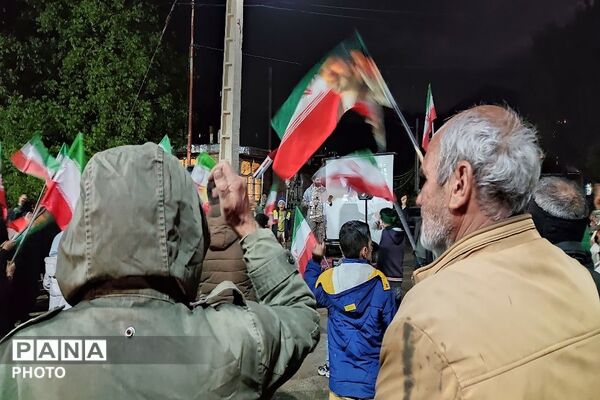 مقاومت در خیابان‌های شهر بار ادامه دارد