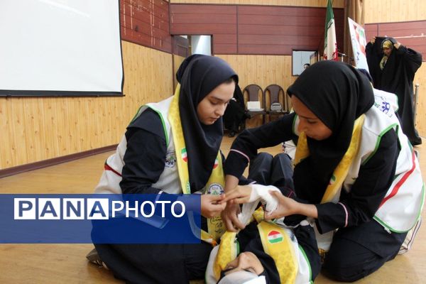 بزرگداشت سالروز تأسیس سازمان دانش‌آموزی در آمل