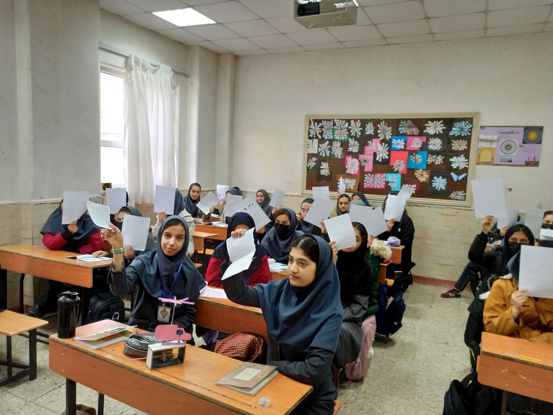 اجرای طرح مُدام در دبیرستان دخترانه ۱۳ آبان ؛ گامی برای ارتقاء یادگیری پایدار 