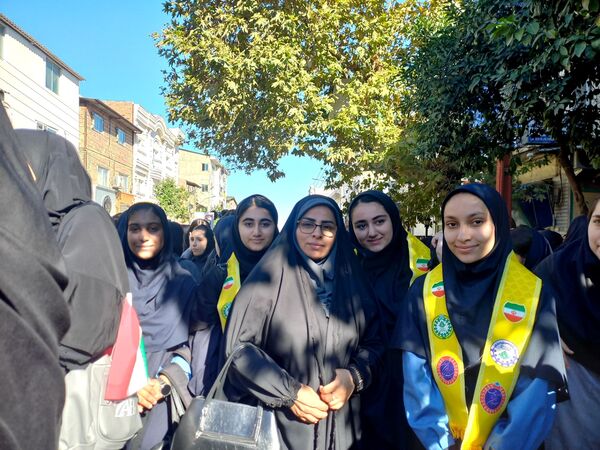 راهپیمایی روز دانش‌آموز در گلوگاه 