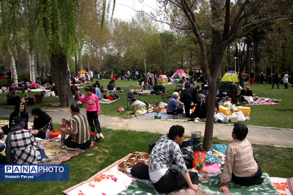 ۱۳ فروردین روز دوستی با طبیعت