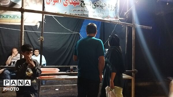 موکب شهدای روستای آهوان در نود و هشتمین شب از اجتماعات مردمی 