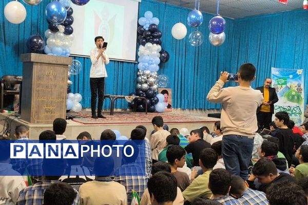 آیینی از معنویت، ایثار و دانش در دبیرستان شاهد شهید احمد کاظمی