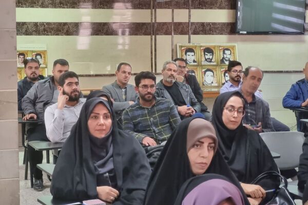 کارگاه مدیریت کلاس و روش‌های نوین تدریس در فیروزکوه: تلفیق هنر تدریس با قدرت فناوری