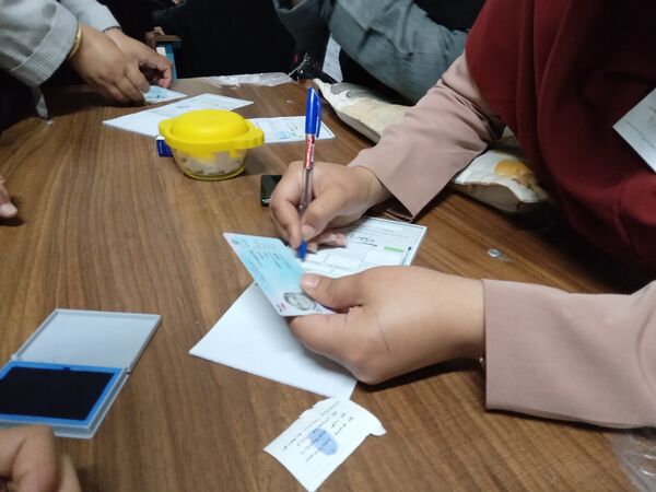 حضور مردم ولایتمدار نیشابور پای صندوق‌های رای