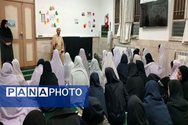 جلسه بصیرتی  در آموزشگاه شهید مجید دهنوی