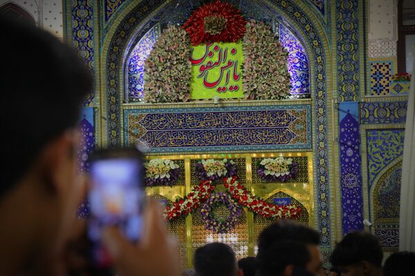 عید امامت در حرم امام رضا(ع)