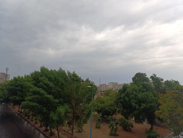 بارش باران چهره بندرعباس را پاییزی و دل‌انگیز کرد