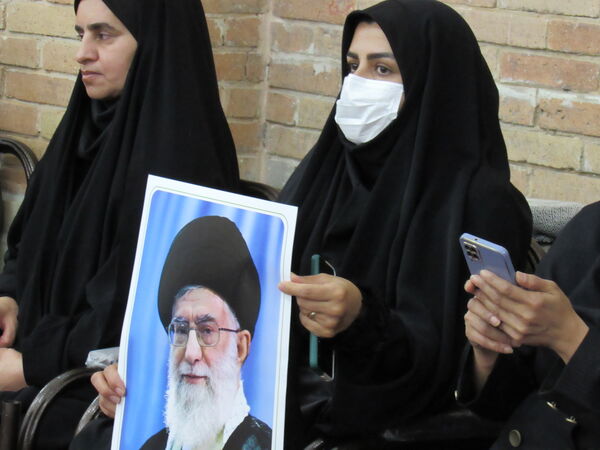 مراسم گرامیداشت شهدای اقتدار ایران اسلامی با حضور پرشور مردم و مسئولان در سنندج