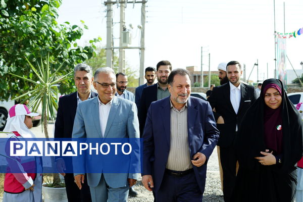 غنچه‌های دانش در نخستین روز مدرسه شکفتند