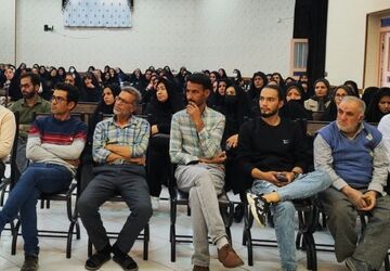 جلسه اولیا و مربیان در دبیرستان نمونه دولتی شهید حاج قاسم سلیمانی شهرستان بن
