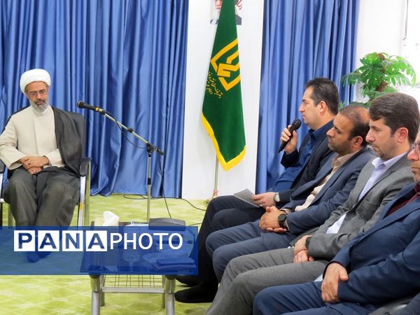 دیدار مدیرکل آموزش و پرورش و جمعی از همکاران با نماینده‌ ولی فقیه در استان خراسان شمالی