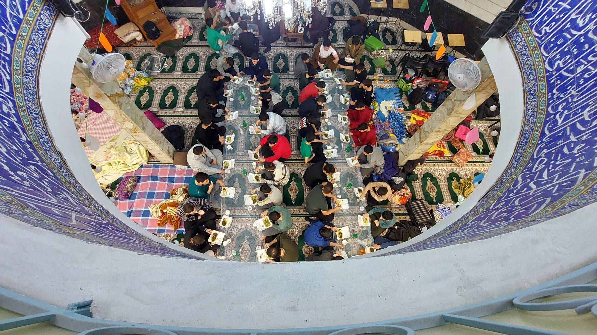 اعتکاف دانش‌آموزی در مسجد زینب کبری (س) تهران