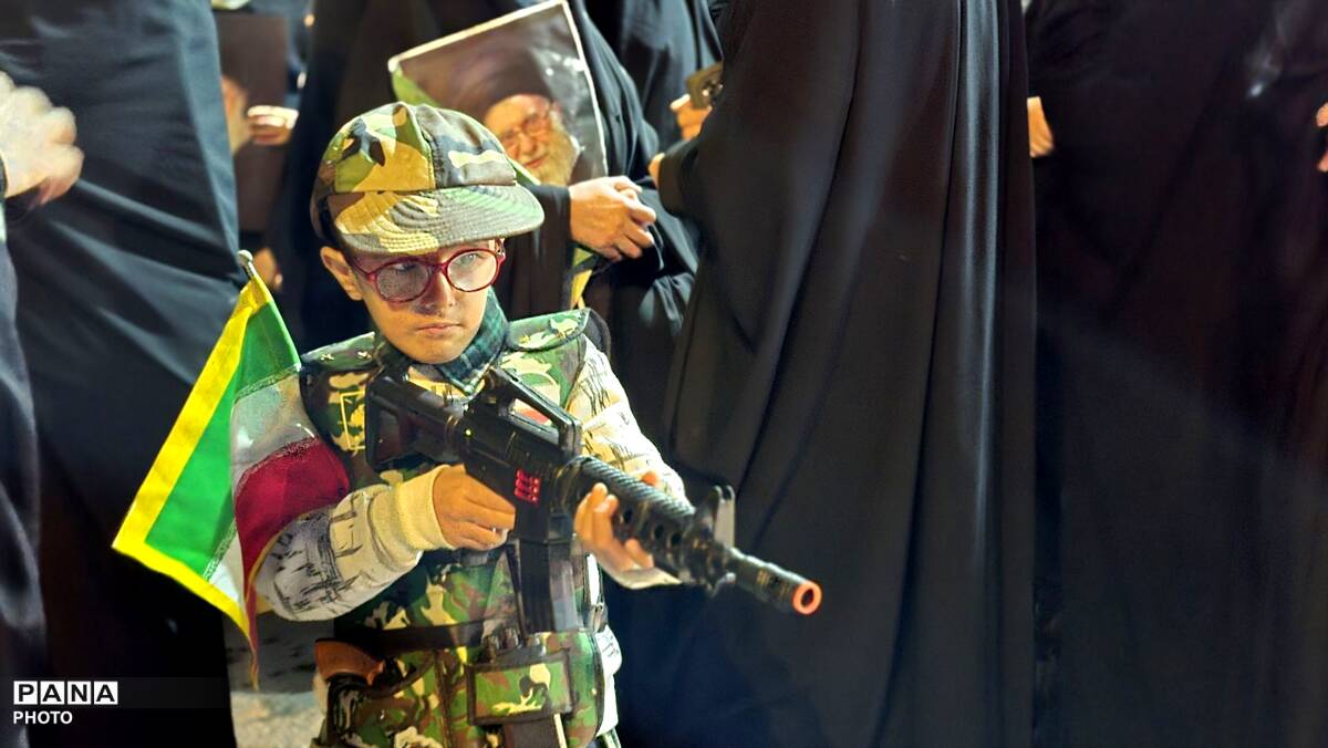 تصویرِ  وفاداری دهه نودی‌ها