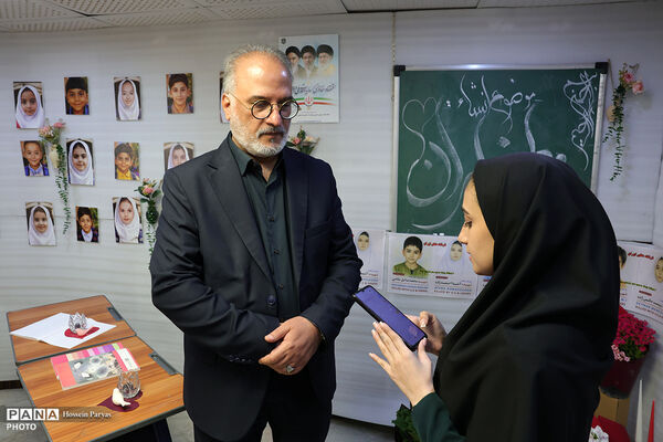 برپایی نمایشگاه «دبستان شجره طیبه میناب» در اداره‌کل نوسازی مدارس استان تهران