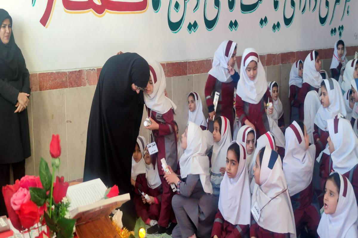 بازدید مشاور وزیر آموزش و پرورش از مناطق محروم کوهدشت؛ تلاش برای رفع محرومیت‌های آموزشی