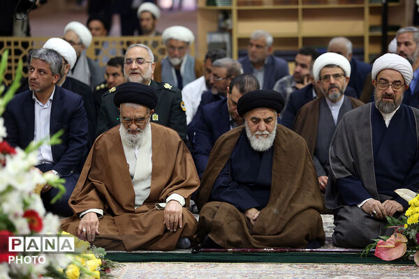 آیین خطبه خوانی خادمان حرم حضرت معصومه(س) در روز دختر