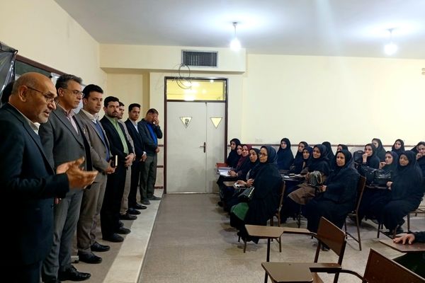 سلسله جلسات مهارت‌های ارتقایی طرح نماد ویژه مدارس ناحیه یک یزد