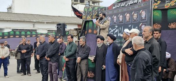 دسته‌روی بسیجیان عزادار حسینی در محمودآباد