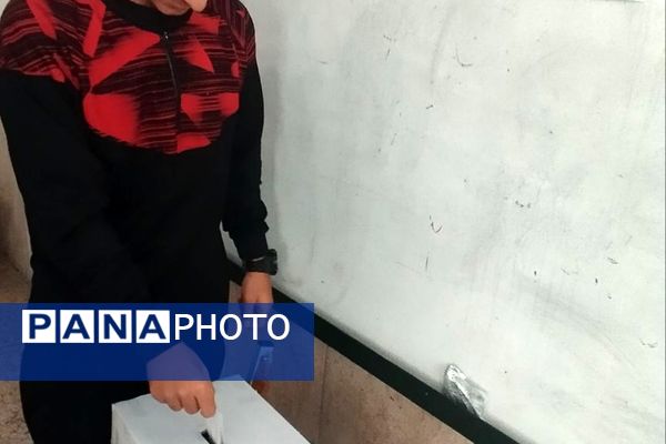 شور انتخاباتی دانش آموزان چهاردانگه
