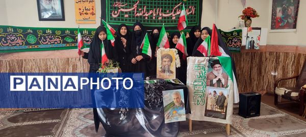 مراسم گرامیداشت شهدای مقاومت در دبیرستان گلشن آزادی مشهد