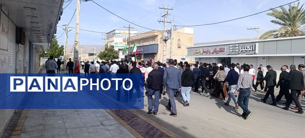 راهپیمایی دشمن‌شکن ۲۲ بهمن در بستک؛ نماد وحدت و همدلی مردم