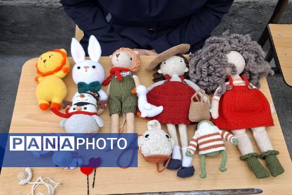 برگزاری بازارچه اقتصادی در دبیرستان شاهد تکتم