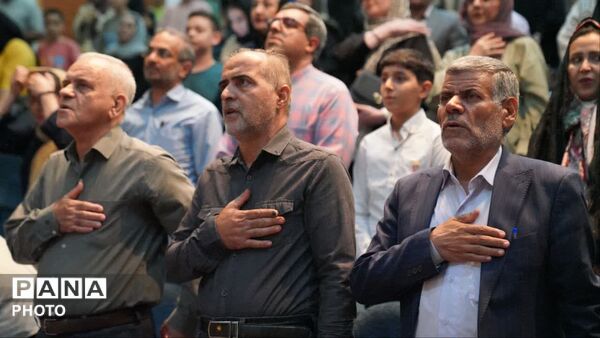 مراسم گرامیداشت ورود دانش آموزان پایه هفتم و معدل برتر دبیرستان بانو نجفی 