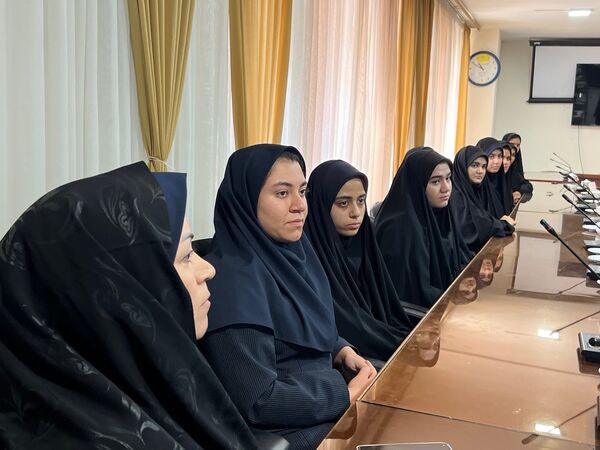 کارگروه دائمی  دختران نوجوان  شهرستان کاشمر 