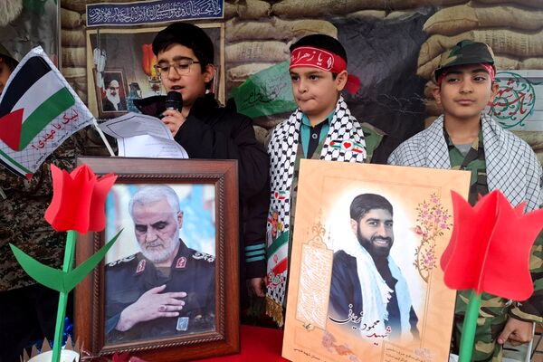 حضور پرشور دانش‌آموزان مدارس ناحیه 2 شهرری در جشن پیروزی مردم غزه 