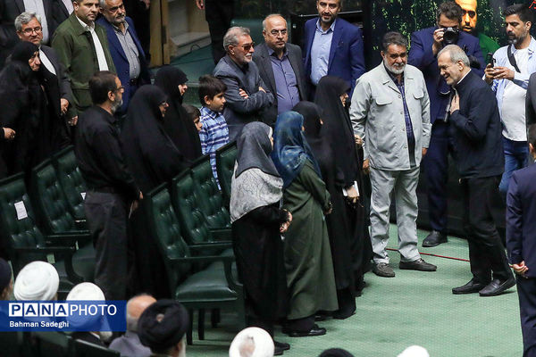 مراسم پاسداشت شهدای خدمت در مجلس