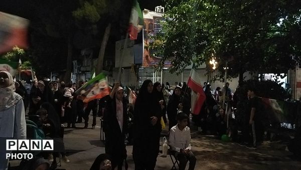  تجمع مردم در هشتاد و هفتمین شب در قاب پانا