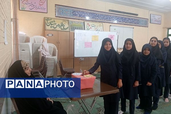 انتخاباتی با شکوه در دبیرستان نرجس یک