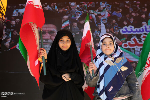 ایستگاه فرهنگی و تربیتی پیشتازان فتح سازمان دانش‌آموزی جمهوری اسلامی ایران در اربعین رهبر شهید