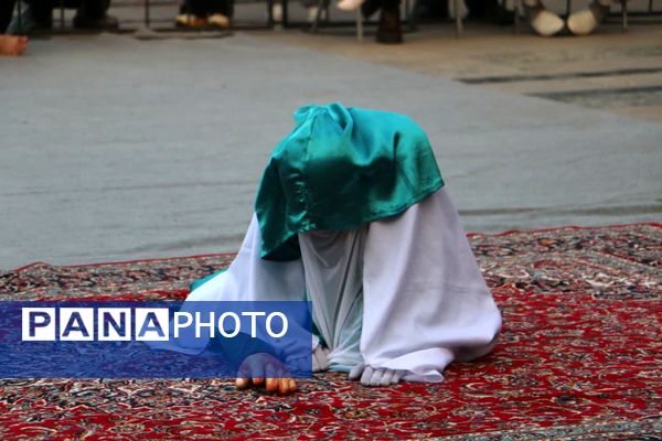 اجرای تئاتر گروه هنری موعود در آستان مقدس امامزاده بی‌بی‌سکینه صفادشت