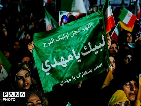 نسل نو در گلوگاه پای کار وطن